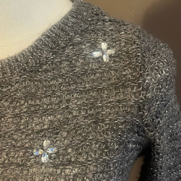 Hollister Jewel Sweater - Picture 2 of 16